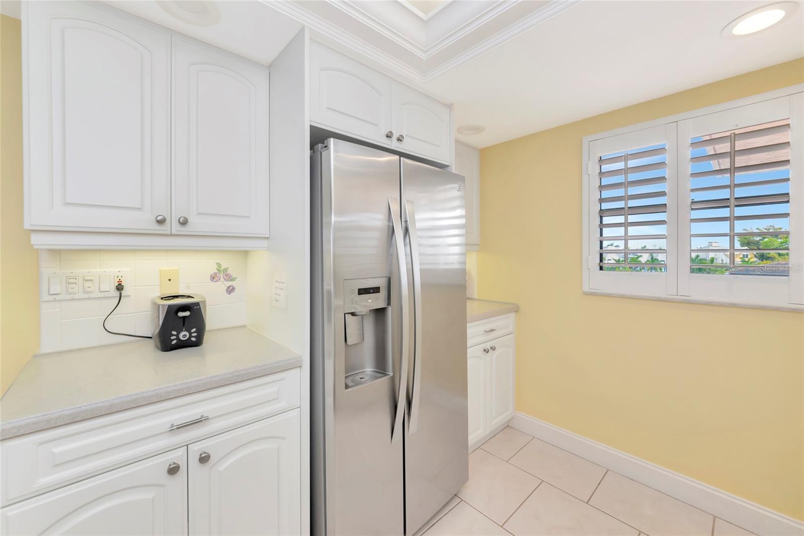 SIESTA BREAKERS - Residential