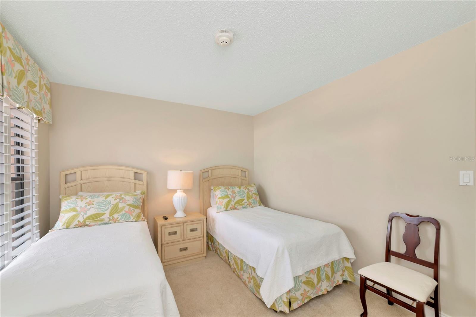 SIESTA BREAKERS - Residential