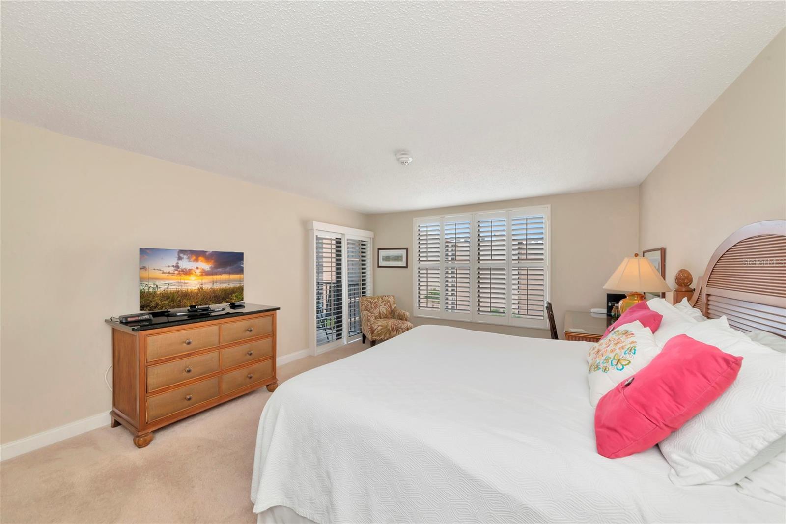 SIESTA BREAKERS - Residential