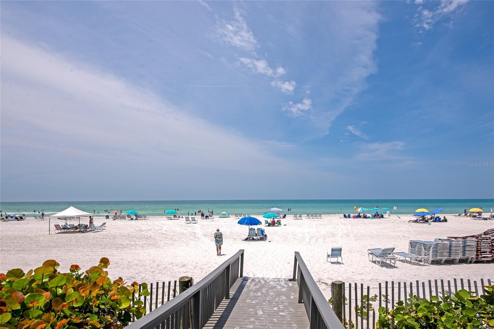 SIESTA BREAKERS - Residential