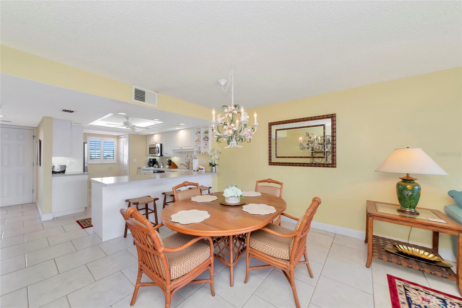 SIESTA BREAKERS - Residential