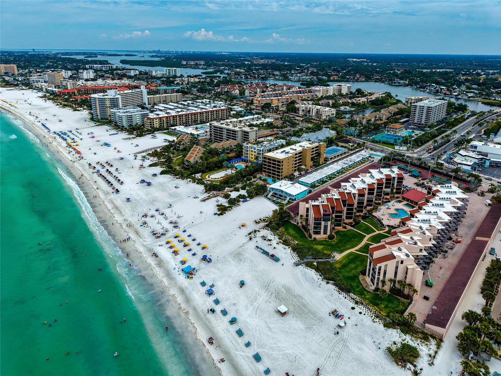 SIESTA BREAKERS - Residential