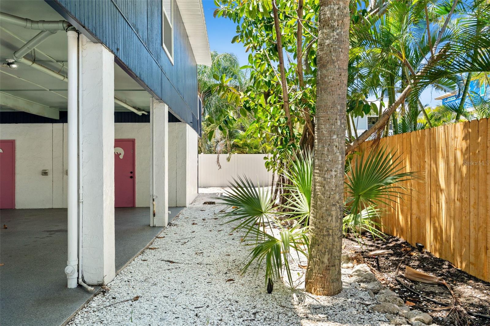 EDGEMERE - Residential Income
