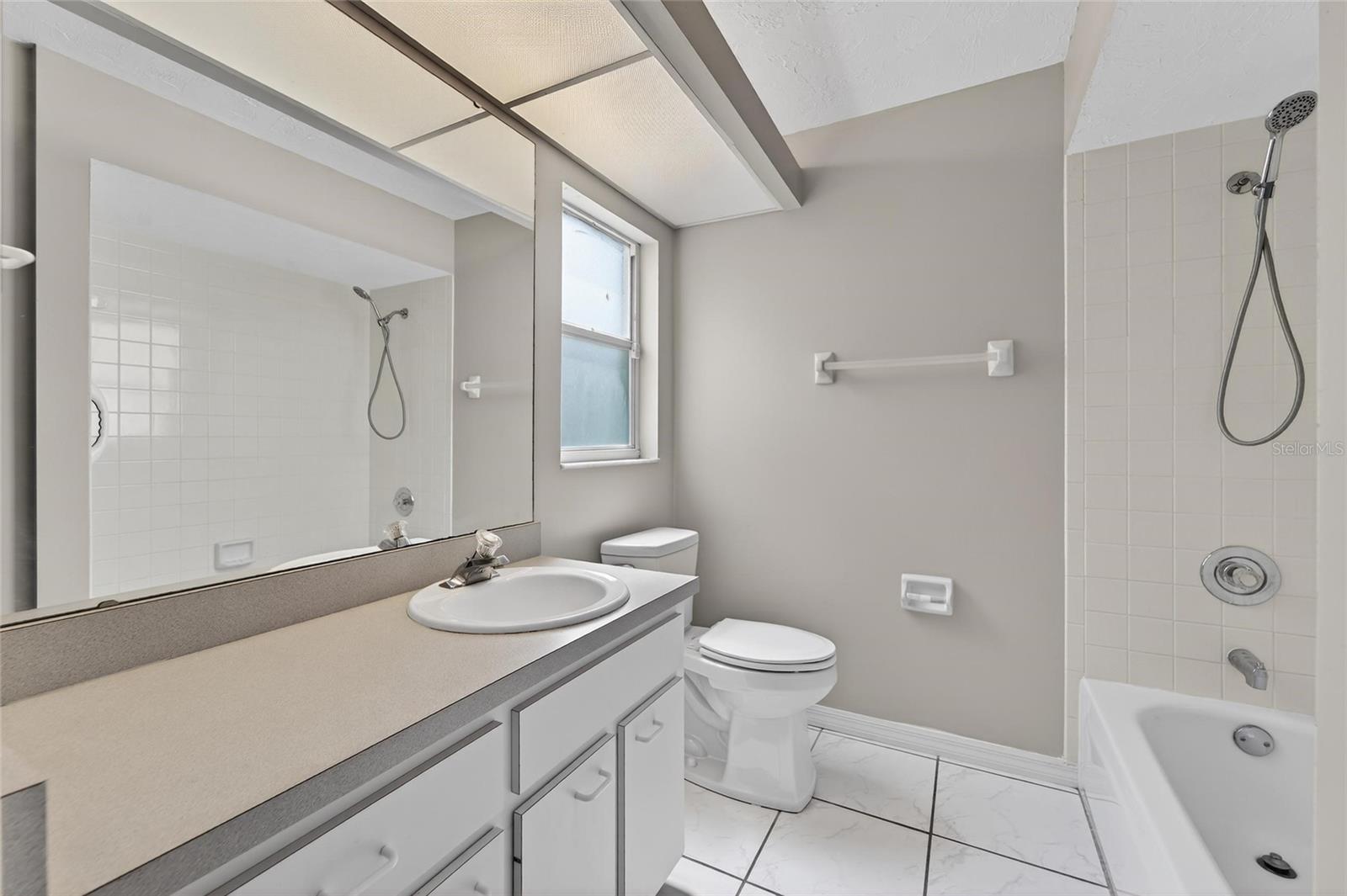 BRIARWOOD UNITS 1&2 - Residential