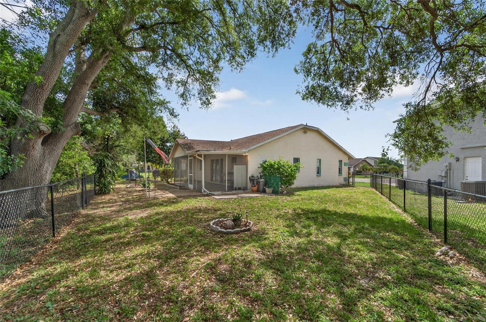 BRIARWOOD UNITS 1&2 - Residential