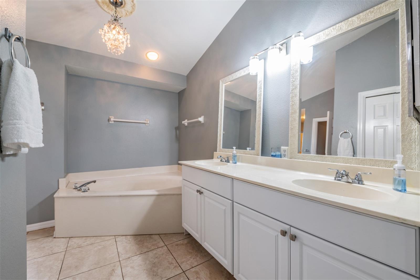 WALDEN LAKE UNIT 33 2 PH B - Residential