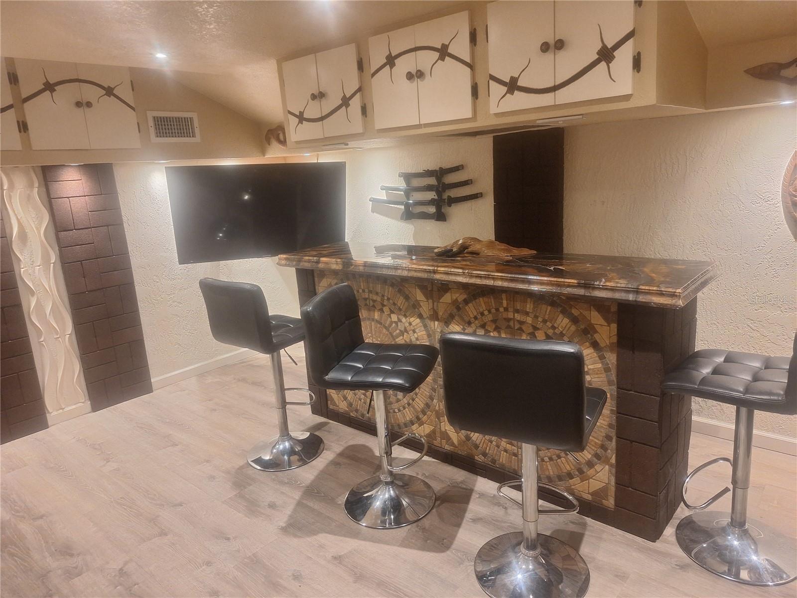 LAKESIDE ESTATES UNIT THREE - Residential