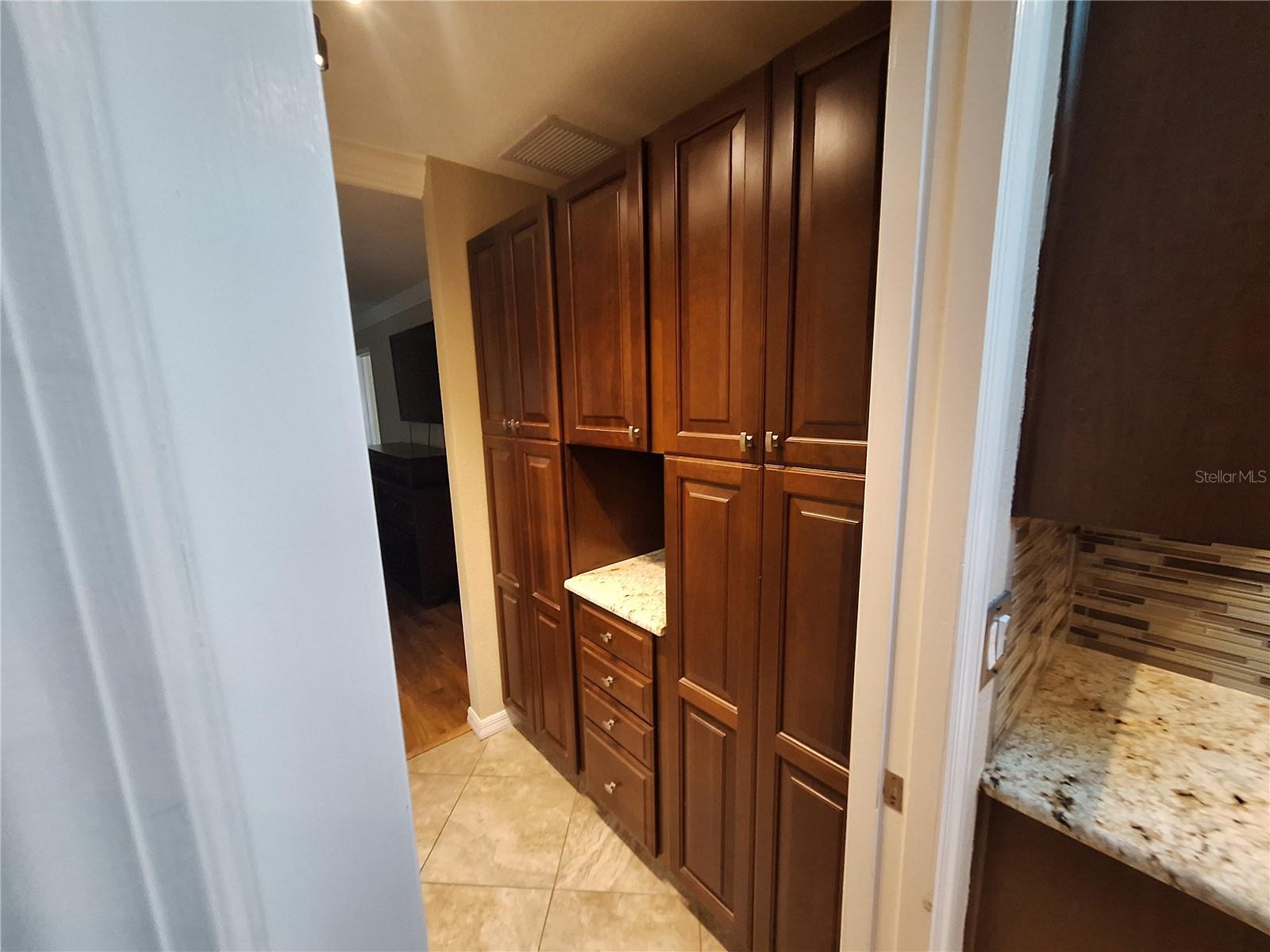 LAKESIDE ESTATES UNIT THREE - Residential