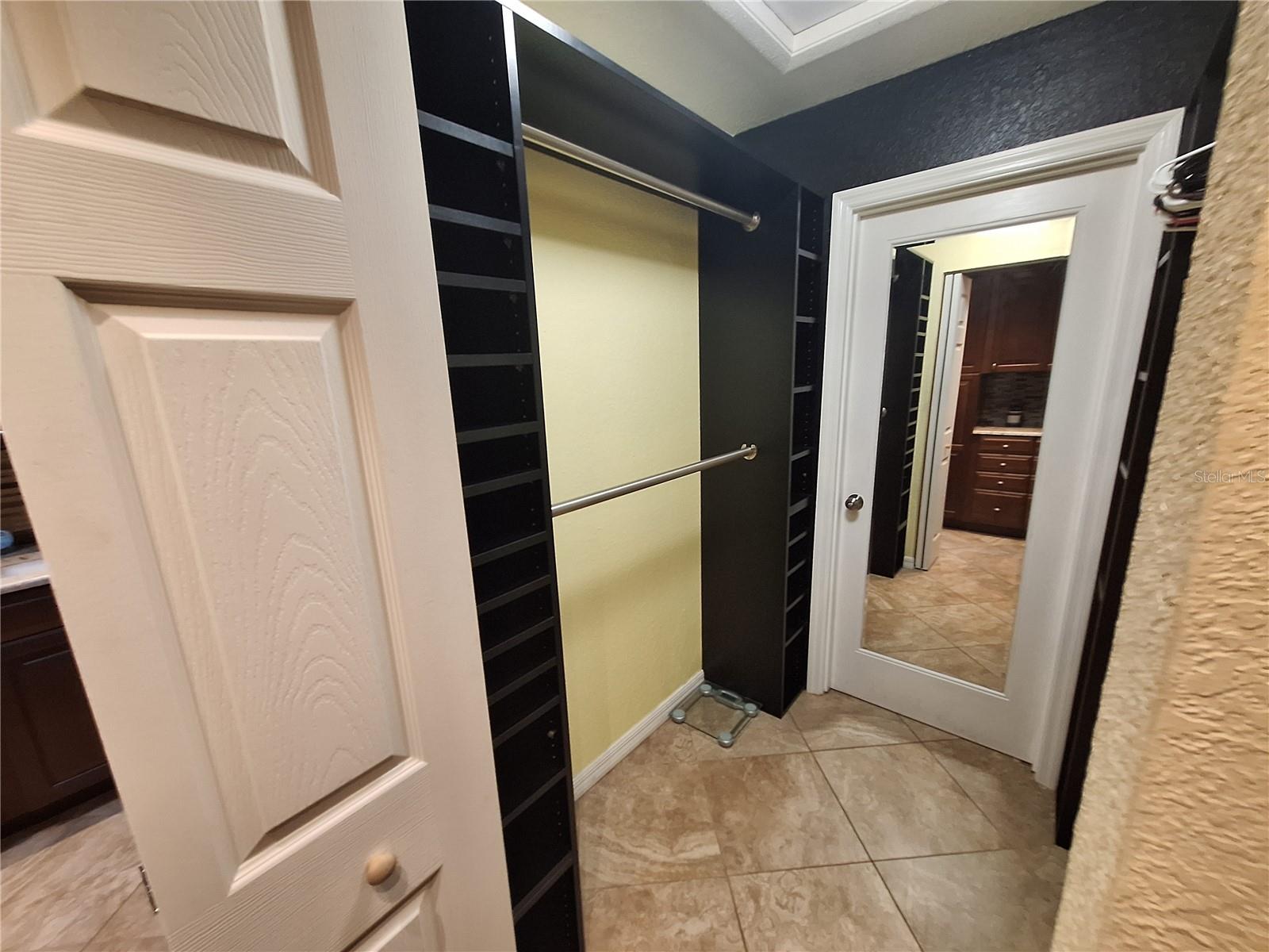 LAKESIDE ESTATES UNIT THREE - Residential