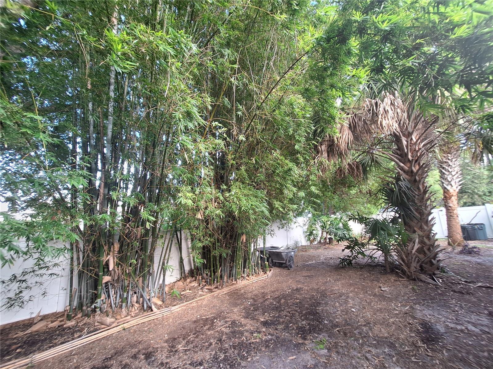 LAKESIDE ESTATES UNIT THREE - Residential