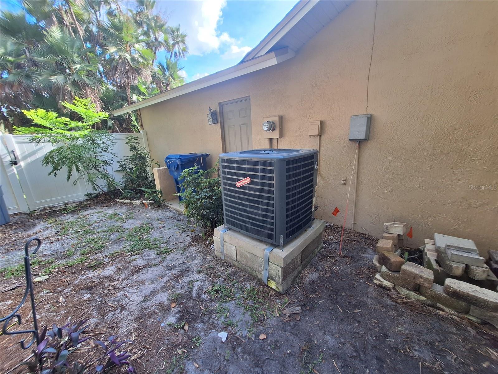LAKESIDE ESTATES UNIT THREE - Residential