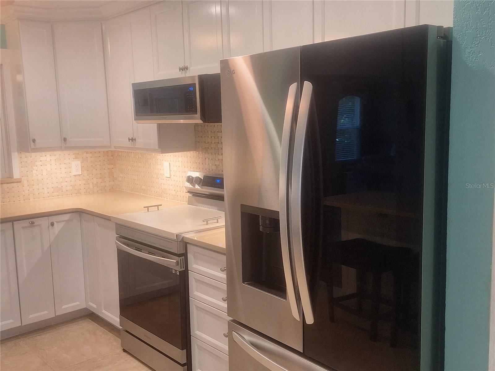 LAKESIDE ESTATES UNIT THREE - Residential