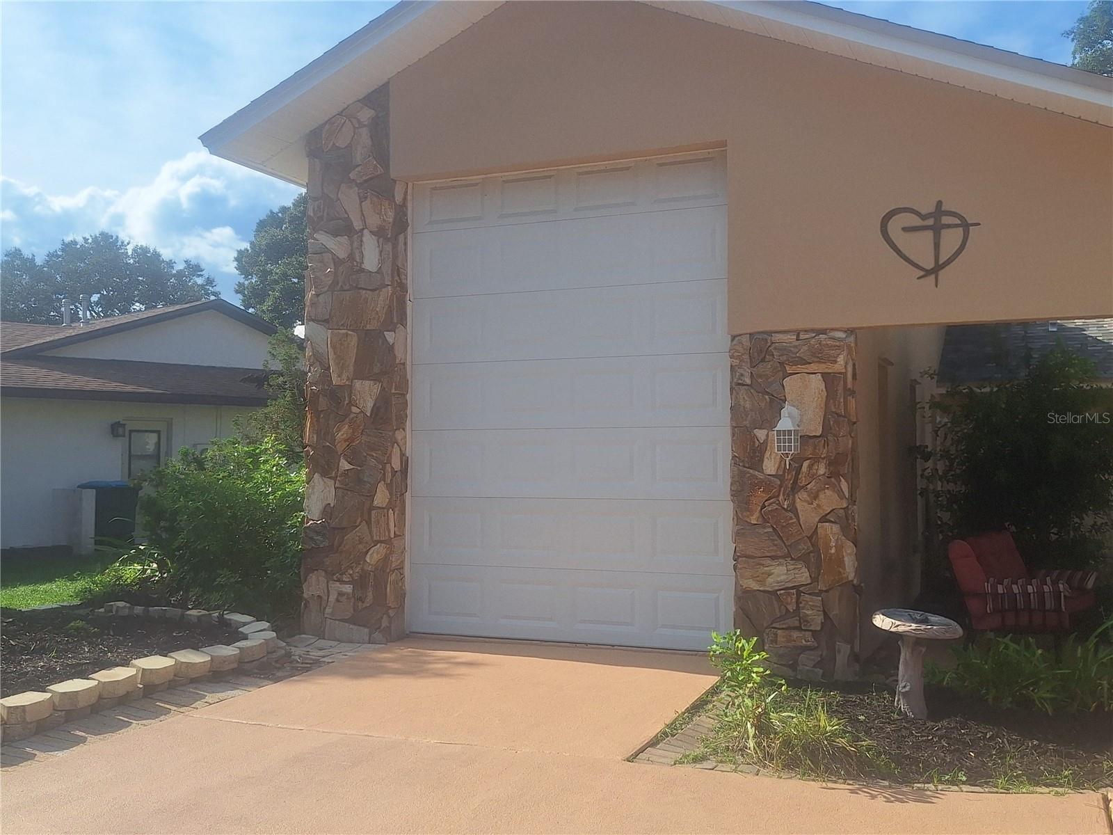 LAKESIDE ESTATES UNIT THREE - Residential