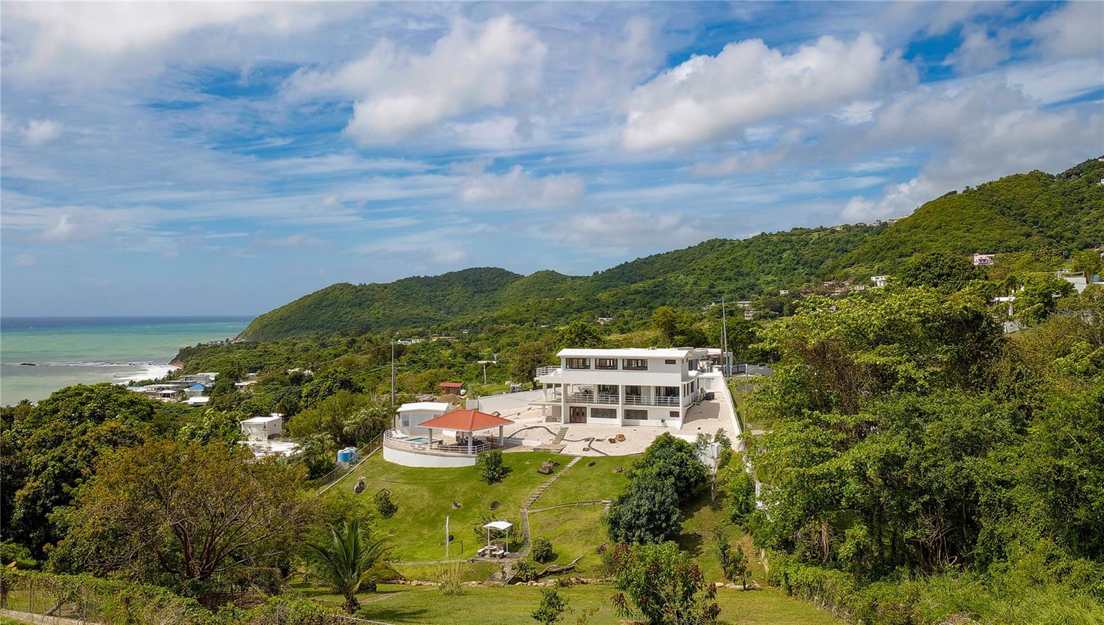 EL COCAL COUNTRY AND BEACH CLUB - Residential