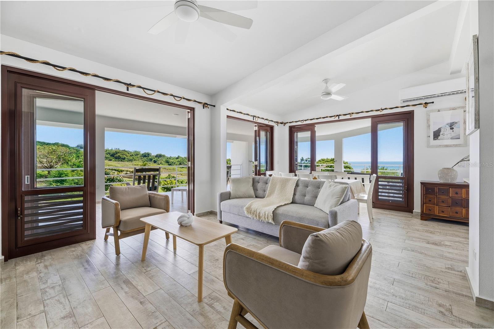 EL COCAL COUNTRY AND BEACH CLUB - Residential