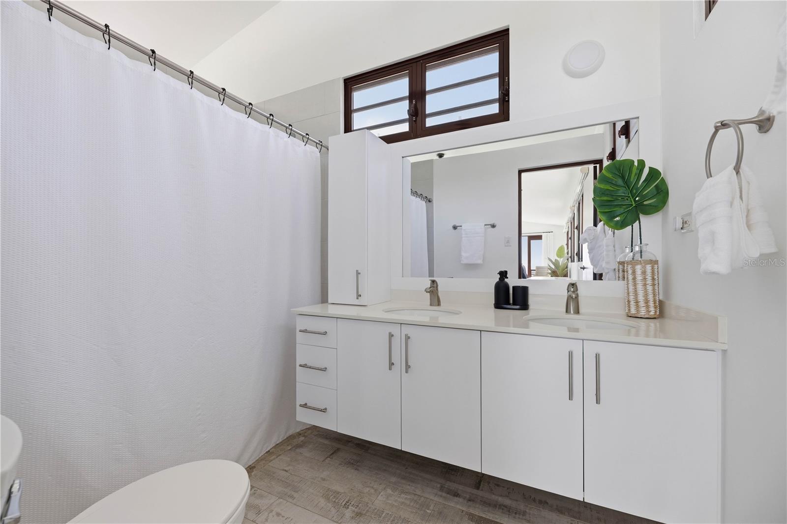 EL COCAL COUNTRY AND BEACH CLUB - Residential