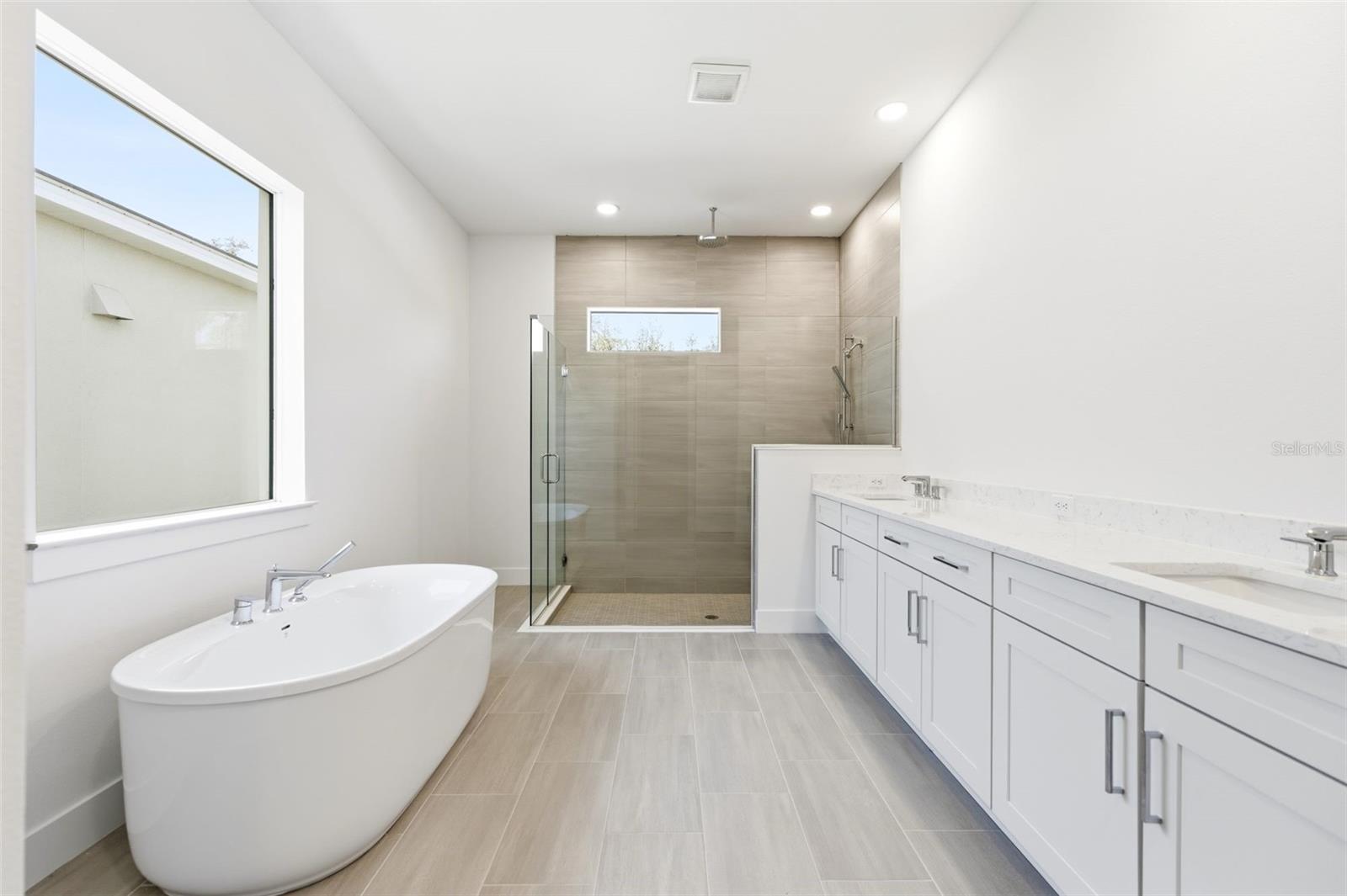 ISLES AT LAKEWOOD RANCH PH IV - Residential