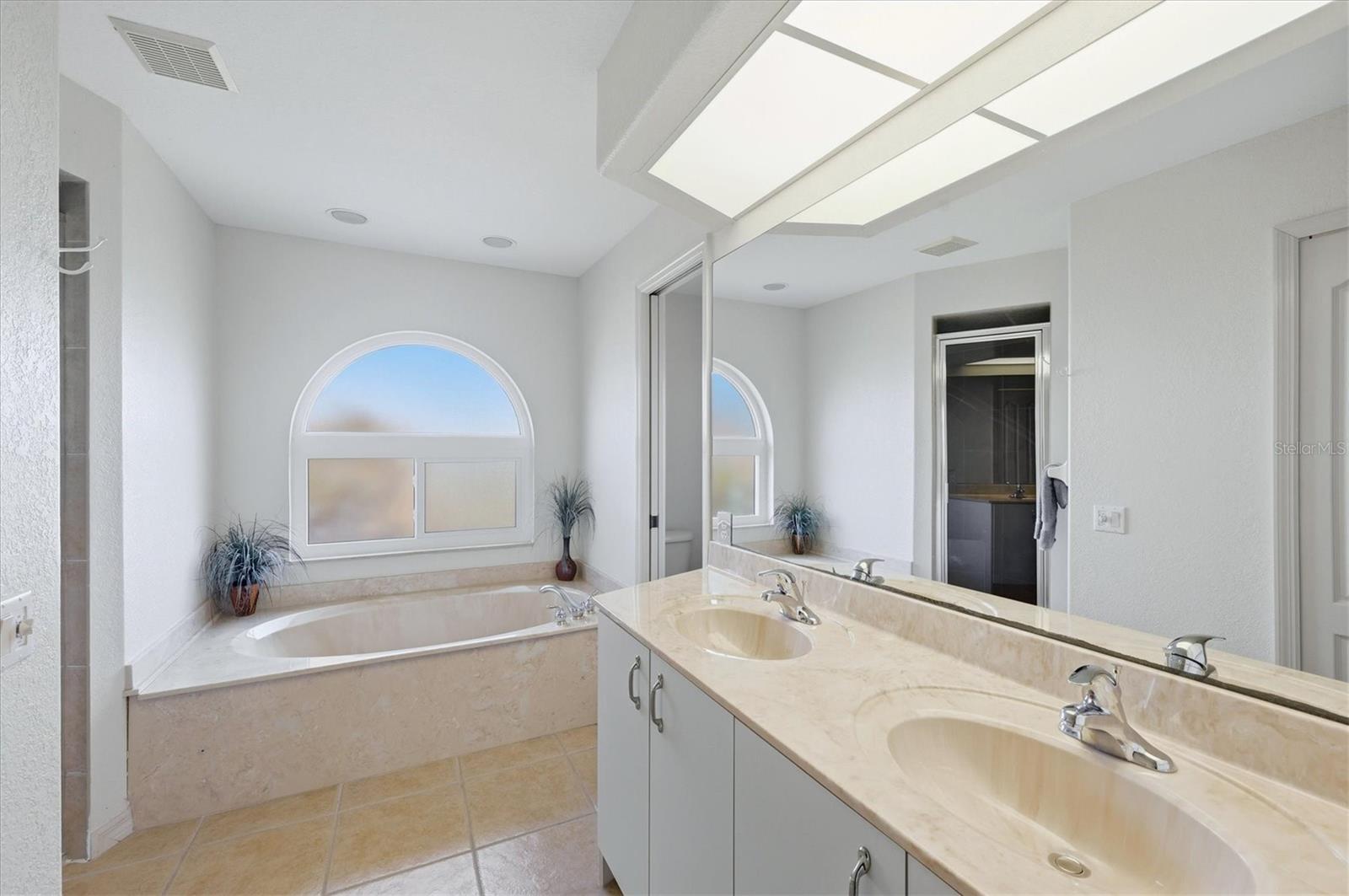 CAPE HAZE WINDWARD - Residential