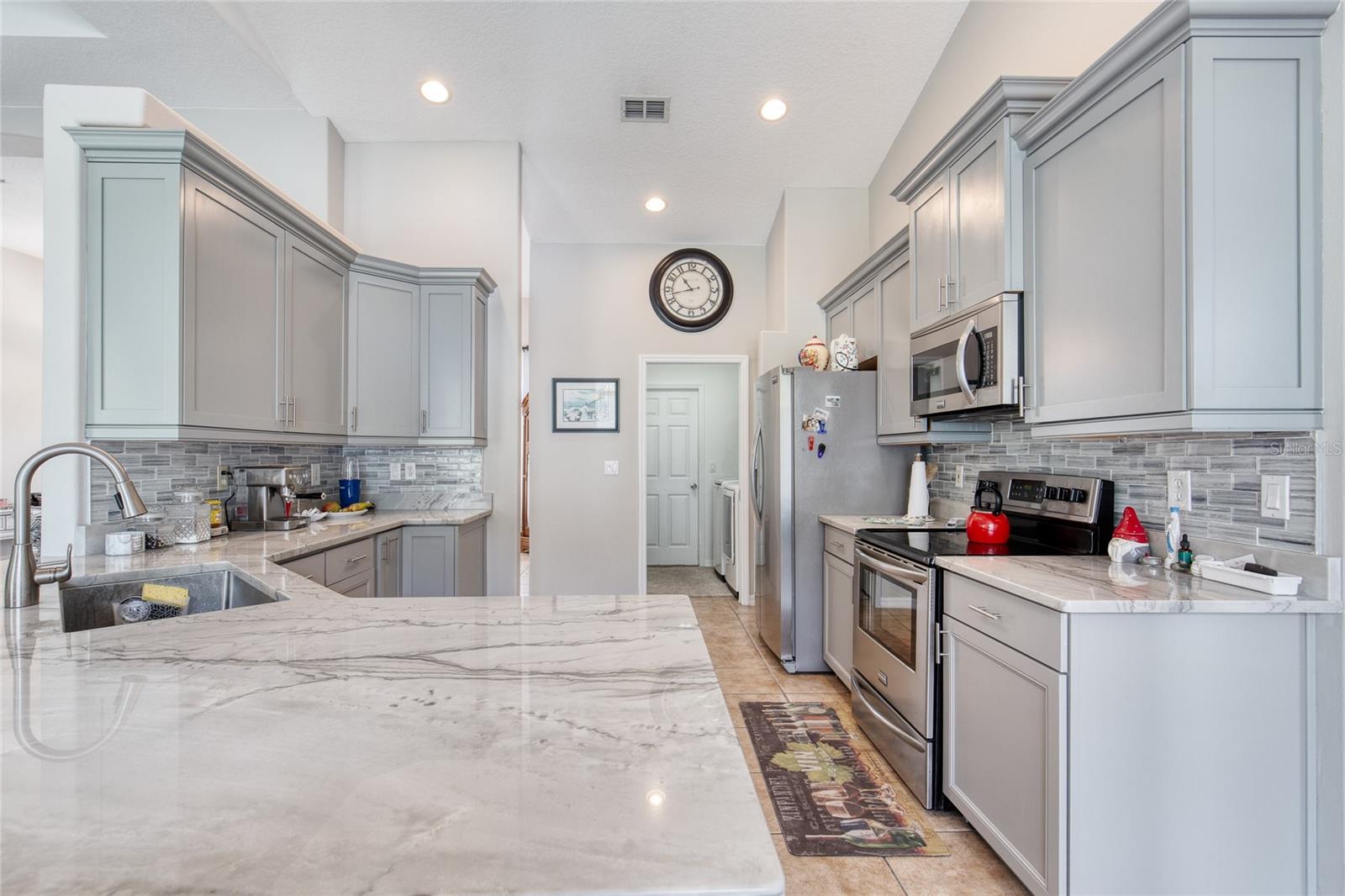 FOREST GROVE BUS CENTER - Residential