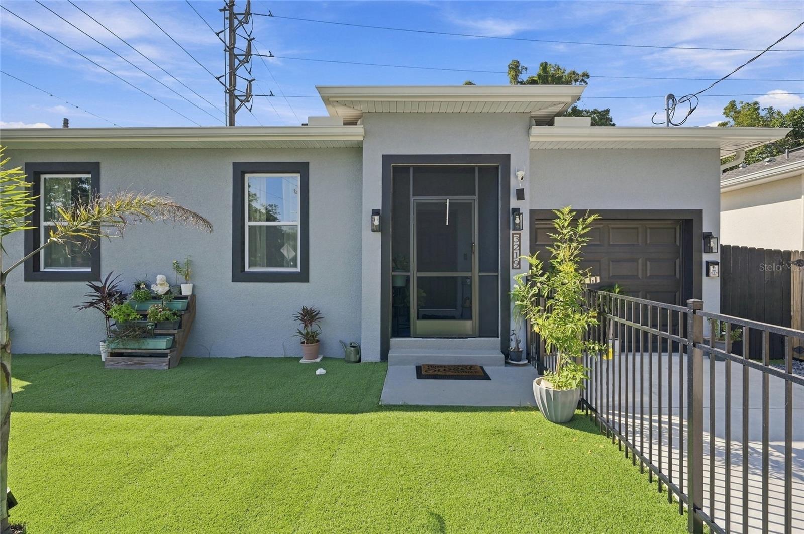 3219 E EMMA STREET