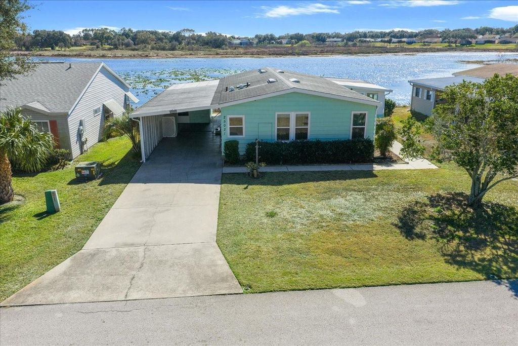 Photo of 25021 Bellevue, Leesburg, FL 34748 (MLS # OM717667)