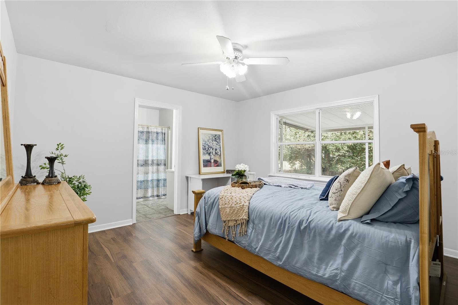 EXECUTIVE HOMES - Residential