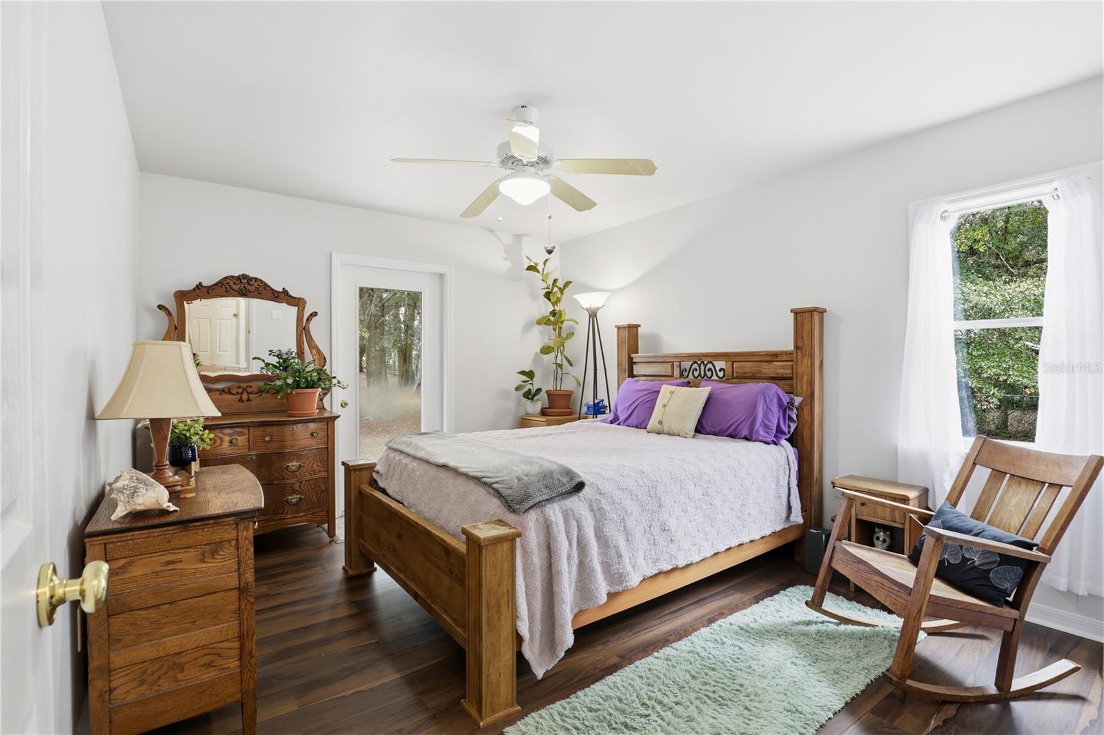 EXECUTIVE HOMES - Residential