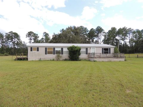 Tiny photo for 12590 SE 58th Lane, Morriston, FL 32668 (MLS # OM708737)
