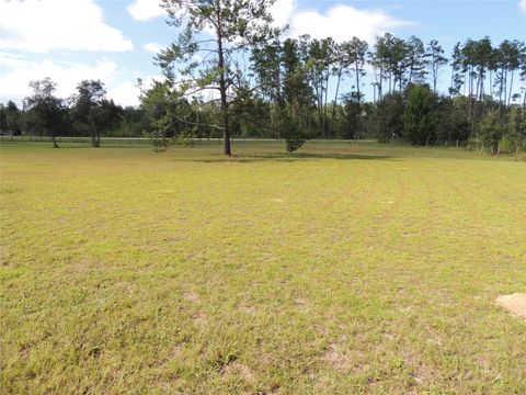 Tiny photo for 12590 SE 58th Lane, Morriston, FL 32668 (MLS # OM708737)