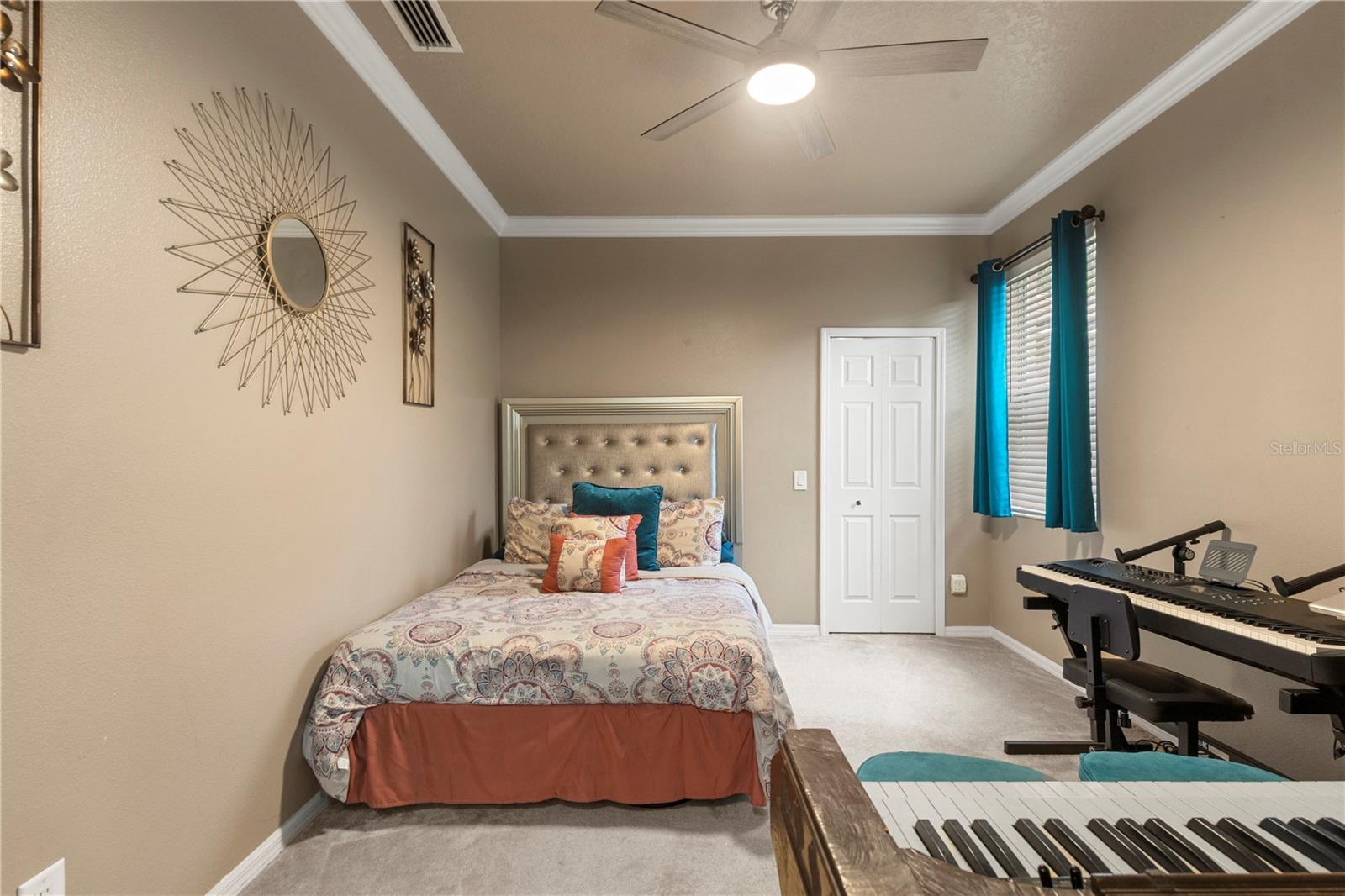 BOYETTE OAKS - Residential