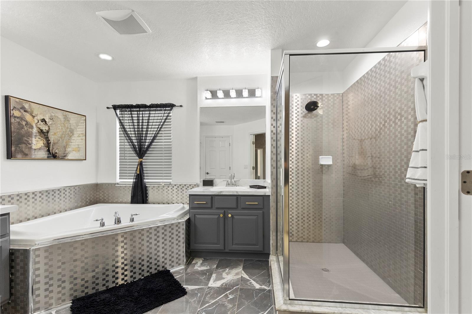 BOYETTE OAKS - Residential