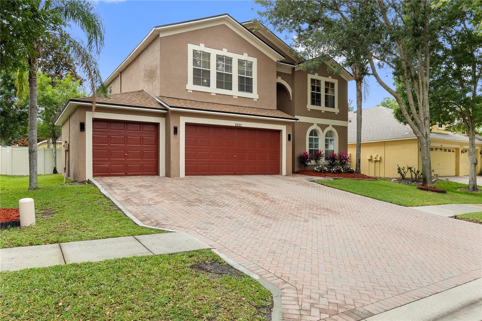 BOYETTE OAKS - Residential