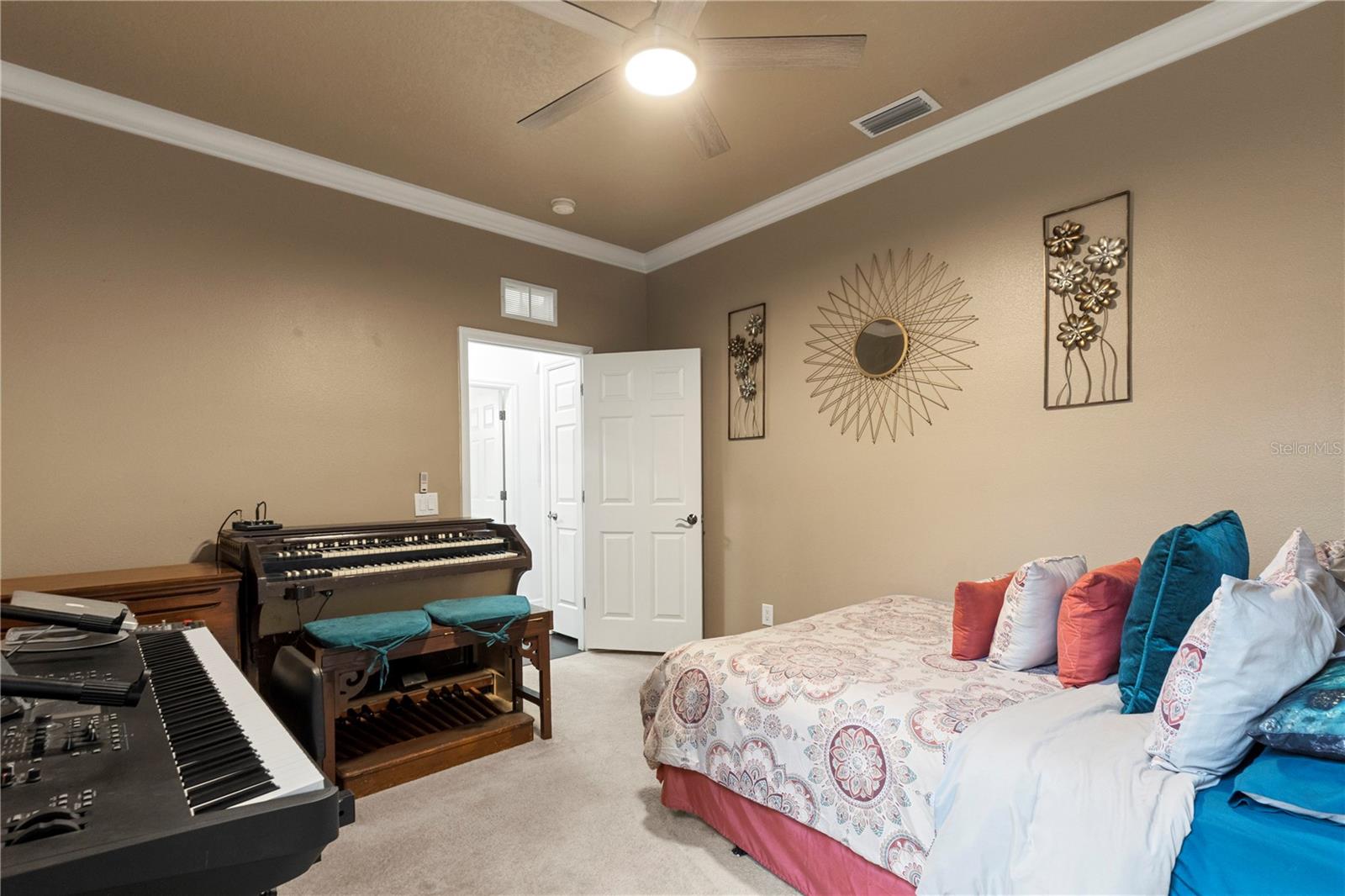 BOYETTE OAKS - Residential
