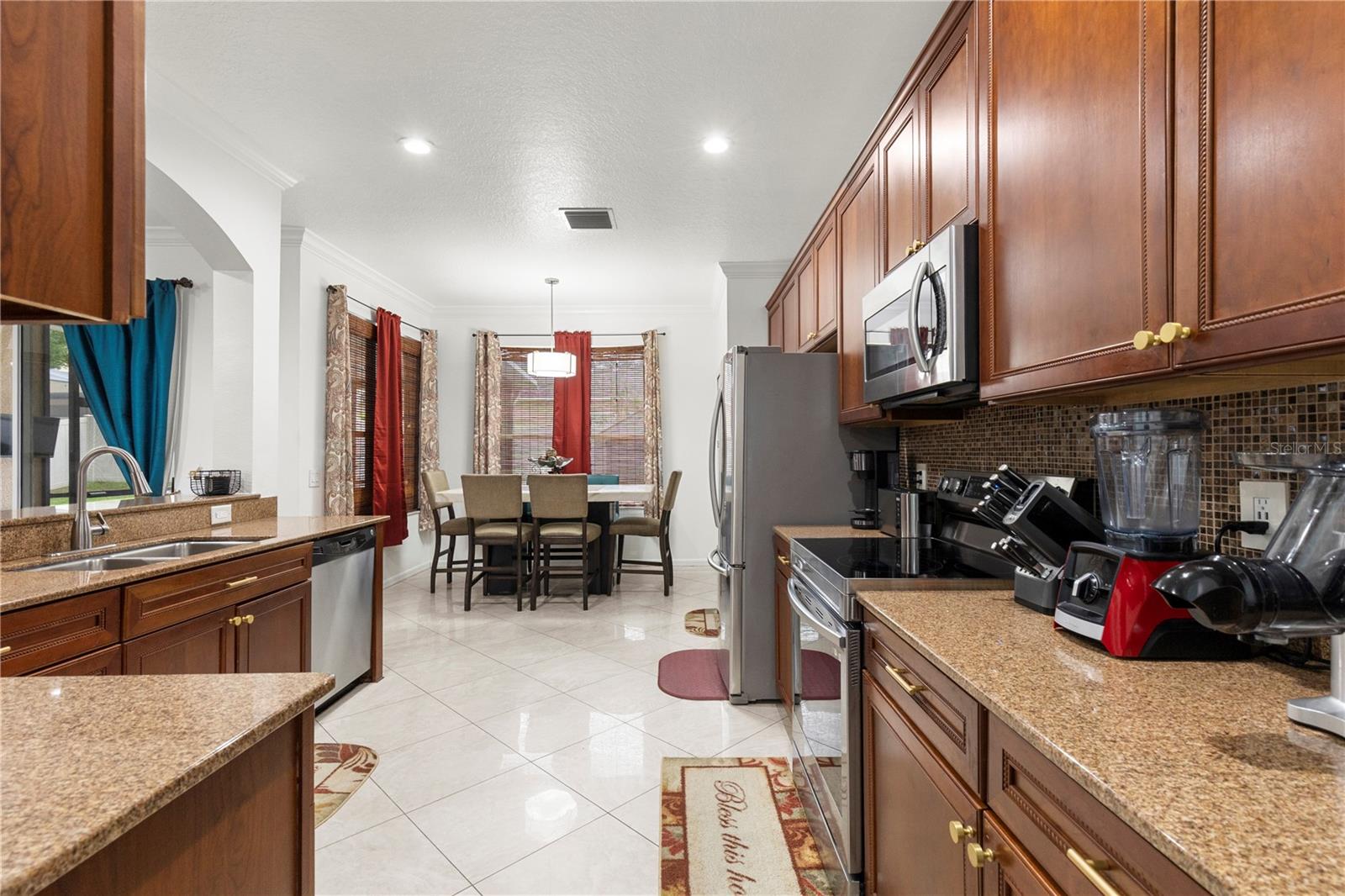 BOYETTE OAKS - Residential