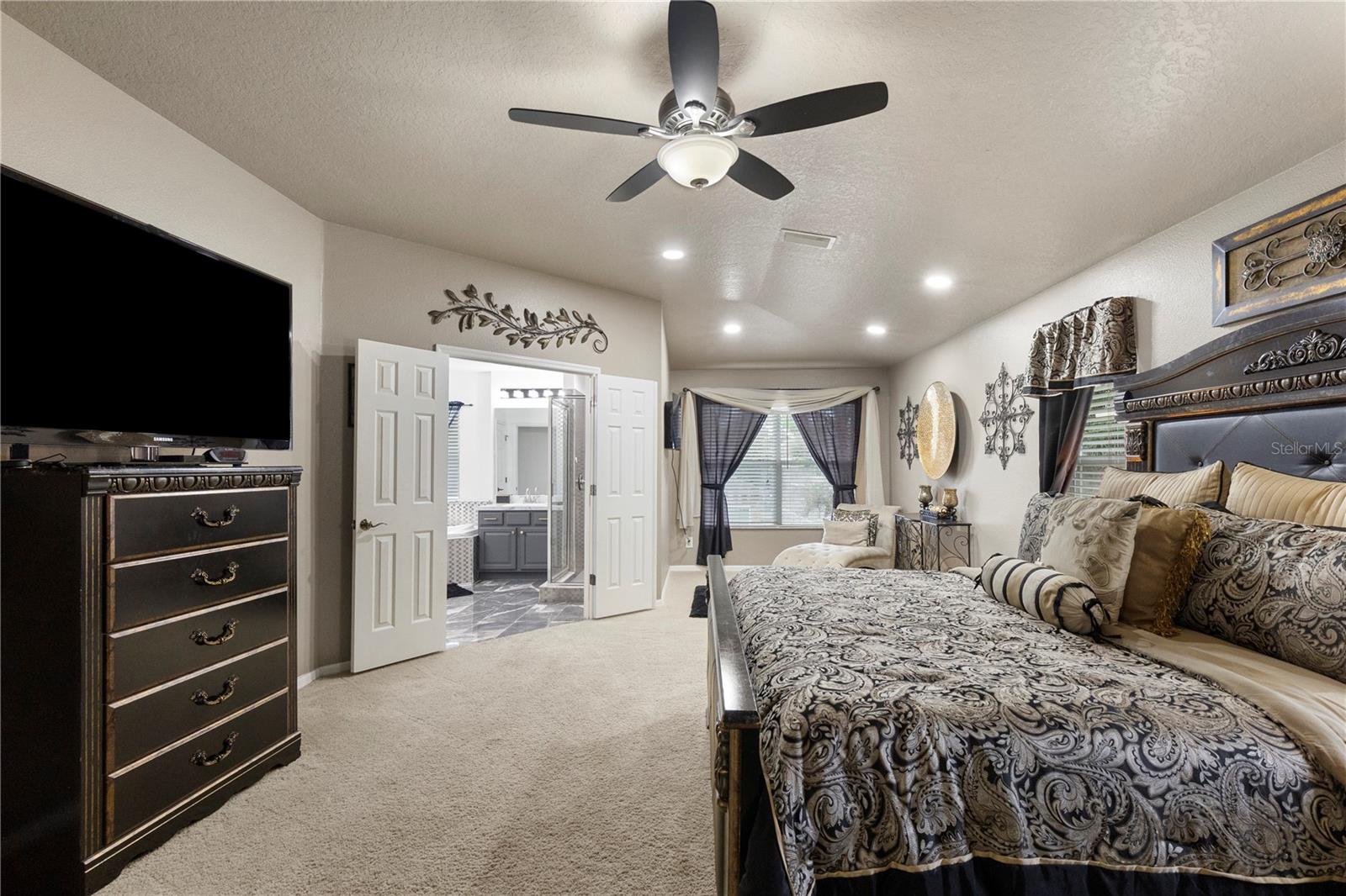 BOYETTE OAKS - Residential