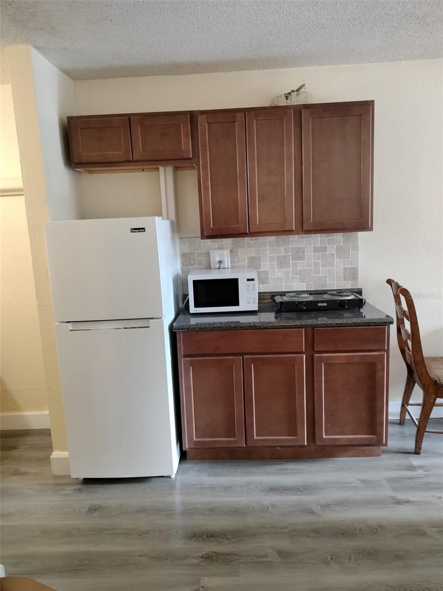 SANDLAKE COURTYARDS CONDO 5901/3515 - Residential