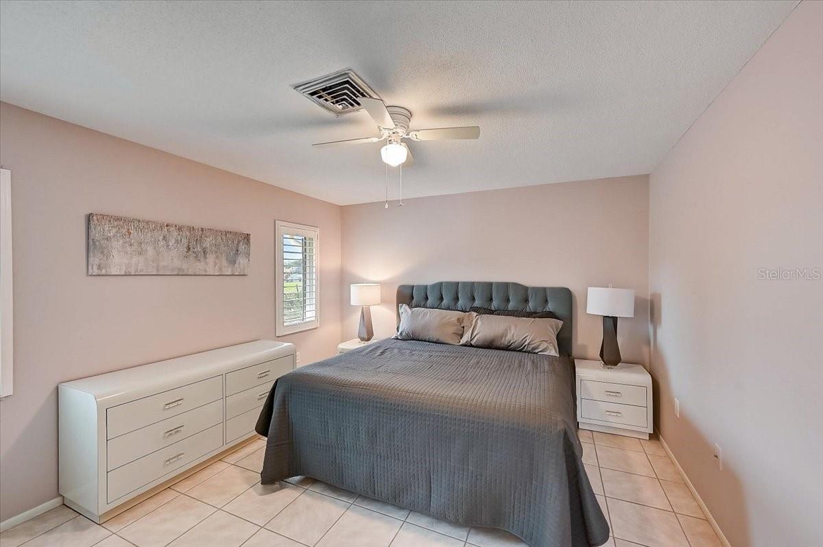 ENGLEWOOD ISLES SUB - Residential Lease