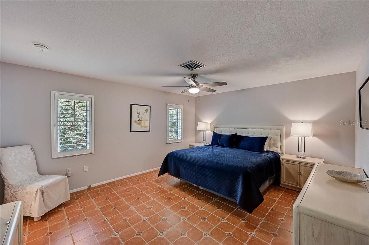 ENGLEWOOD ISLES SUB - Residential Lease