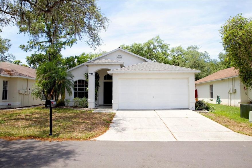 Charming home in the highly desirable Oaks at River Ridge neighborhood, featuring picturesque pond views that create a peaceful, retreat-like setting. Enjoy the abundant natural light that enhance the home’s inviting living spaces with luxury vinyl throughout. 

The warm, welcoming living area flows seamlessly into a well-equipped kitchen and dining area, making everyday living and entertaining effortless. Comfortable bedrooms provide relaxing sanctuaries, while each bathroom has been tastefully updated. Throughout the home, you’ll find character and charm that make it feel truly special.

Enjoy your weekends as this home provides a low maintenance landscaped yard! Unwind in your screened porch as you take in the sounds of nature while you drink your morning coffee. Cool down during hot Florida summers at the pool located within walking distance from the home. Conveniently located near local amenities, shopping, dining, and recreational opportunities, this home provides the ideal blend of tranquility and accessibility. Newer roof (2020)