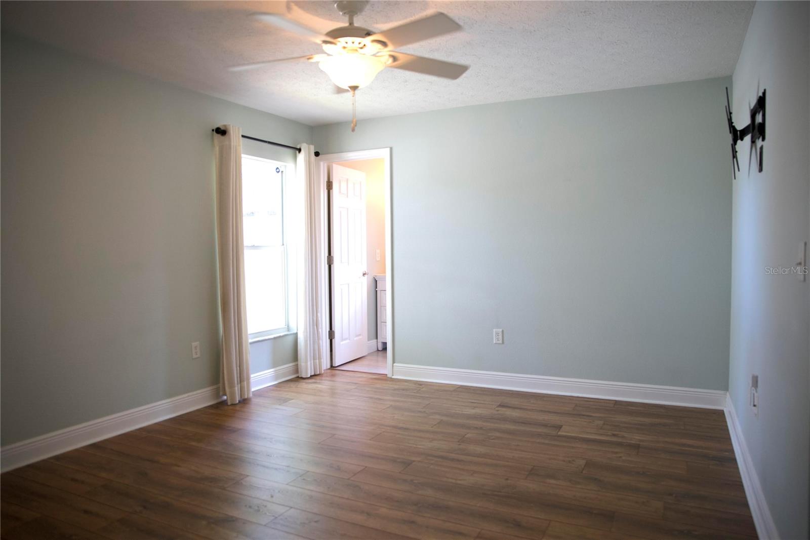 THE OAKS AT RIVER RIDGE - Residential