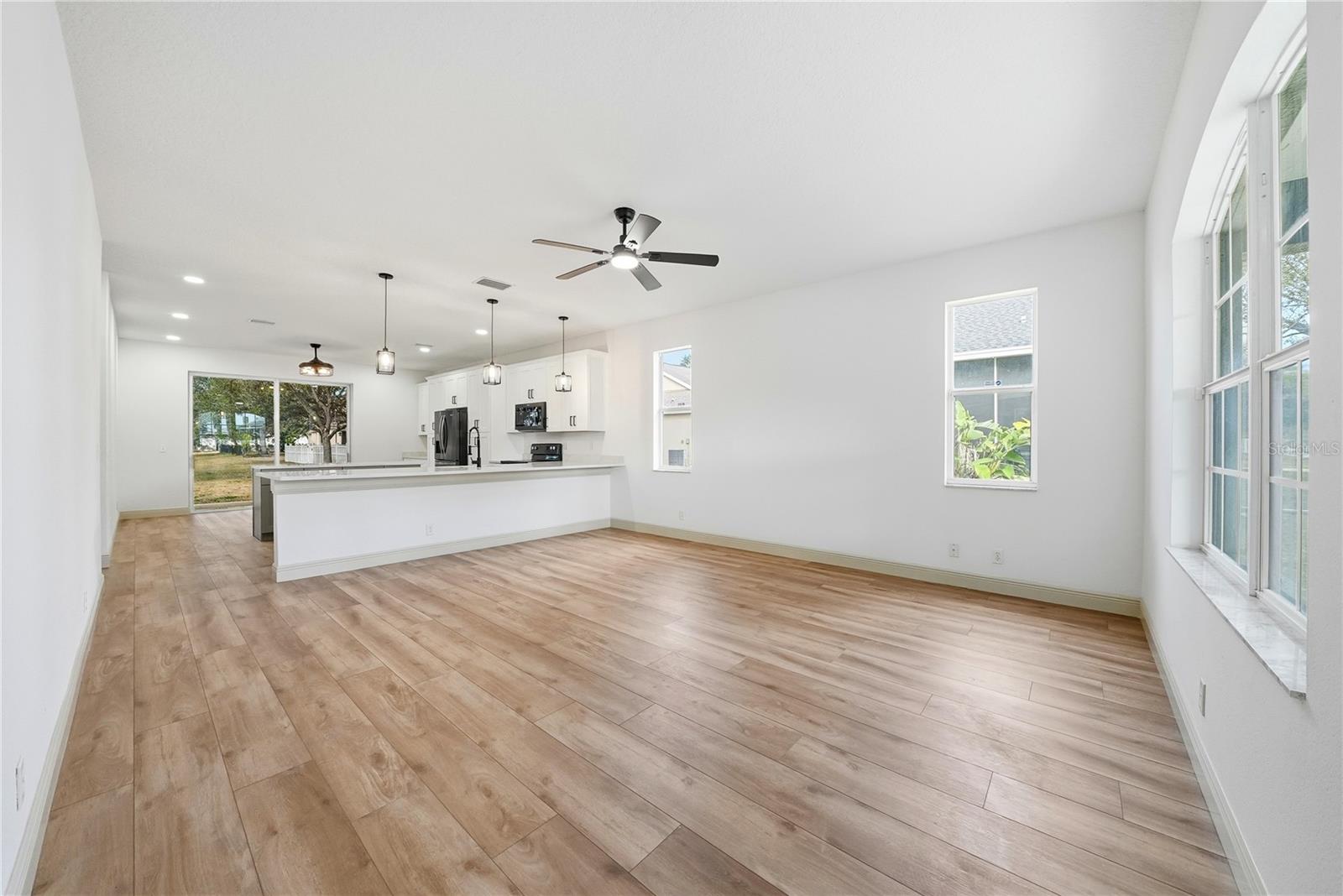 PARKSIDE - Residential