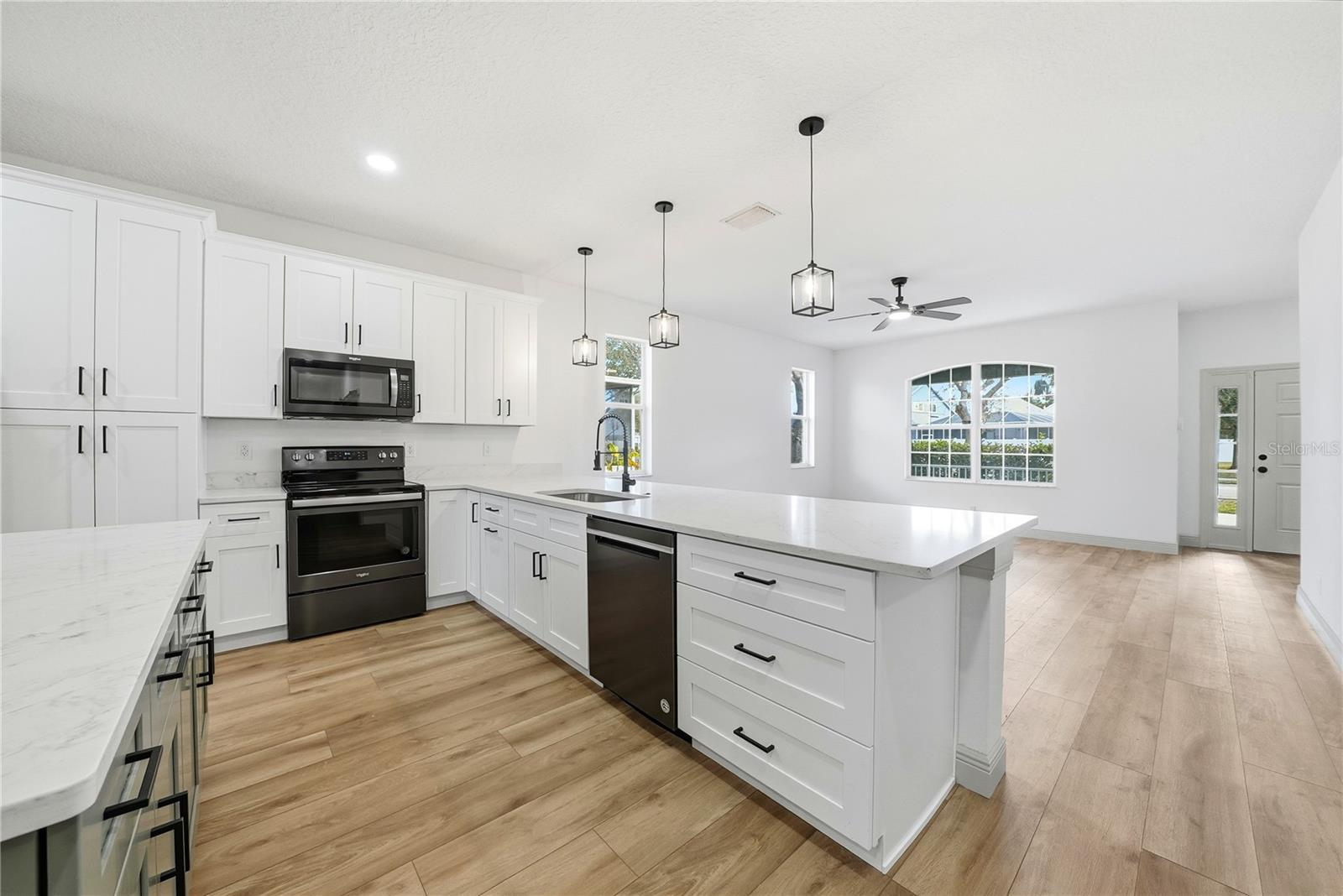 PARKSIDE - Residential