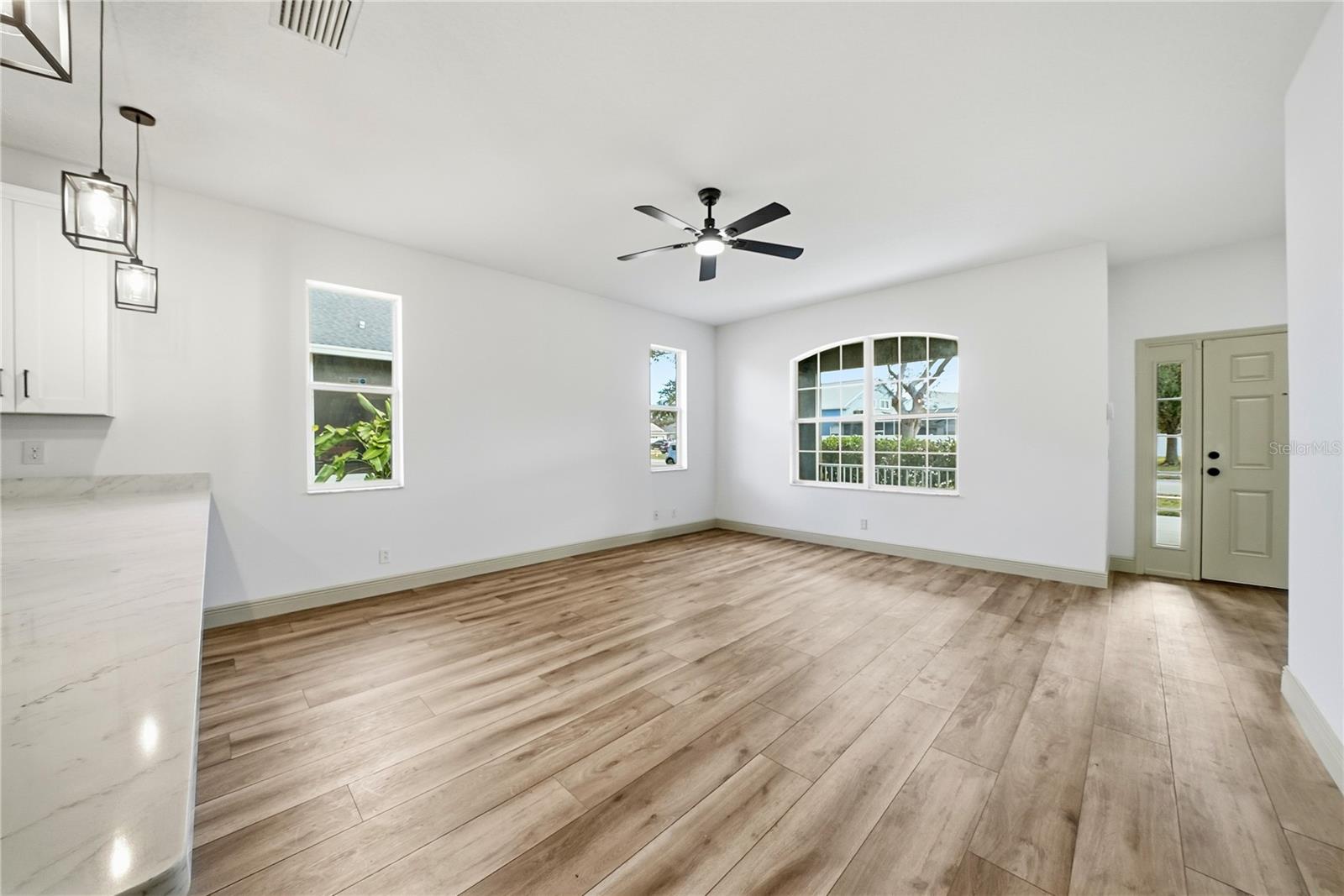 PARKSIDE - Residential