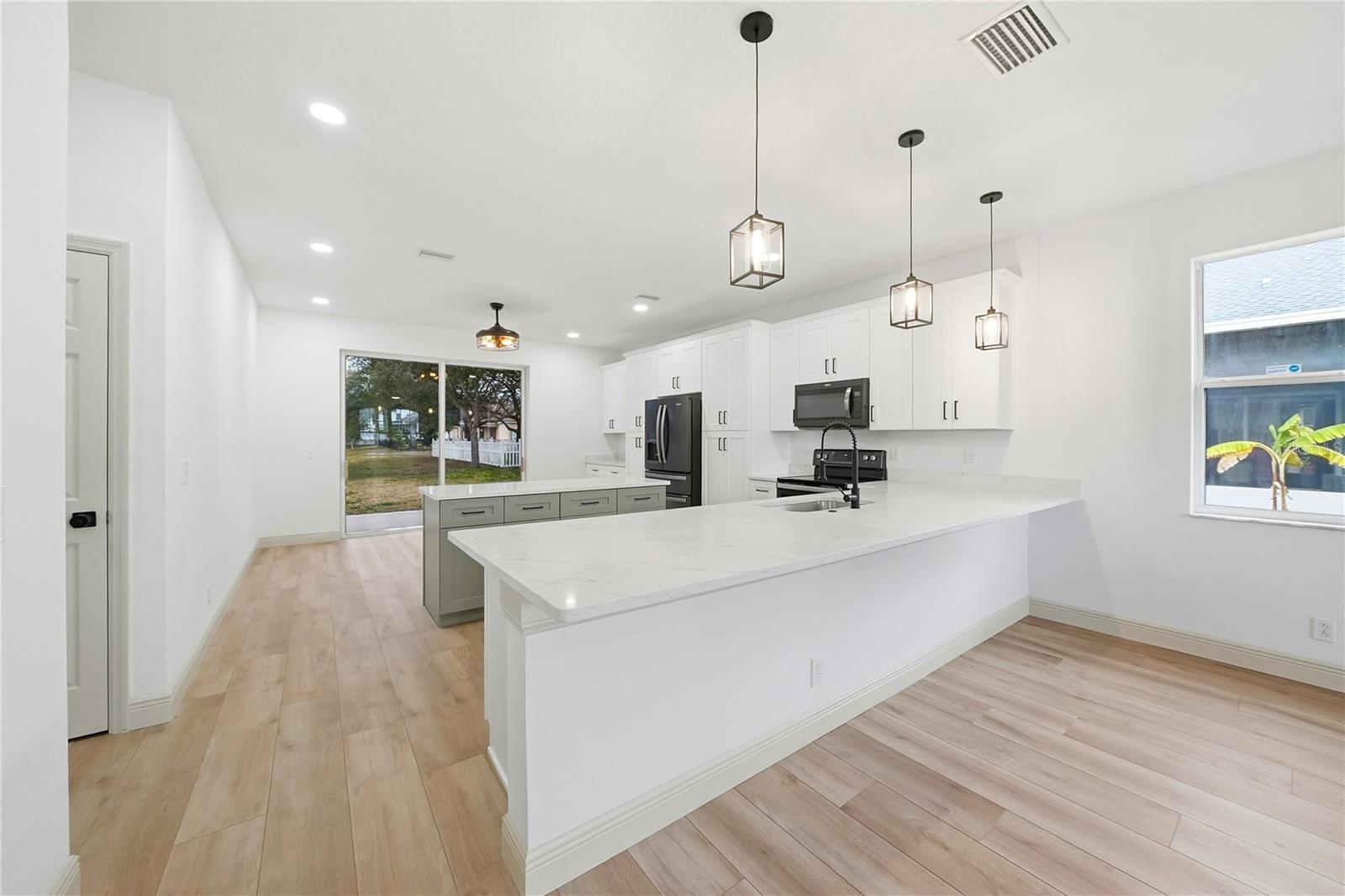 PARKSIDE - Residential