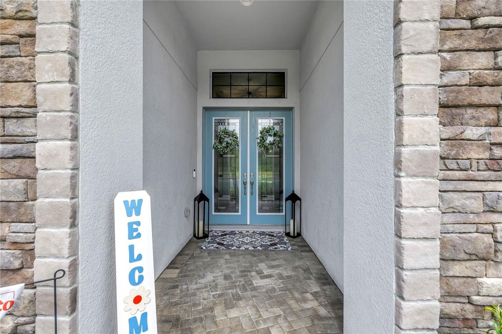 Photo of 9279 Warm Springs Cir, Parrish, FL 34219 (MLS # TB8527731)