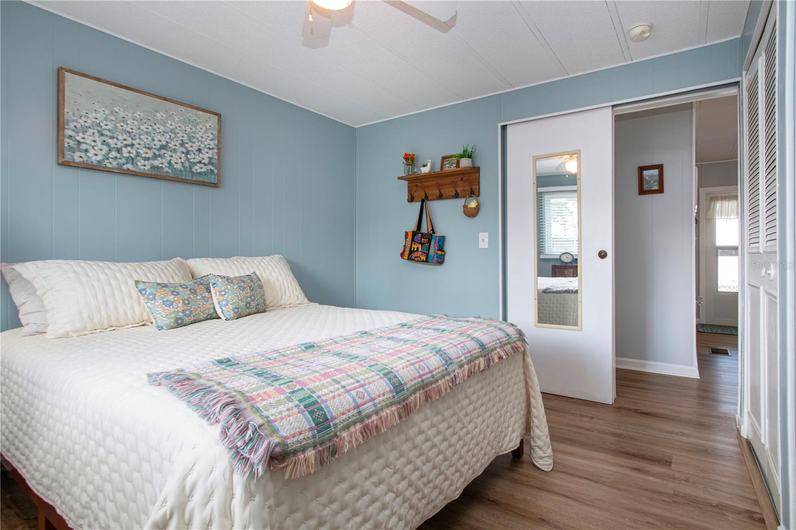 VENETIAN ESTATES - Residential