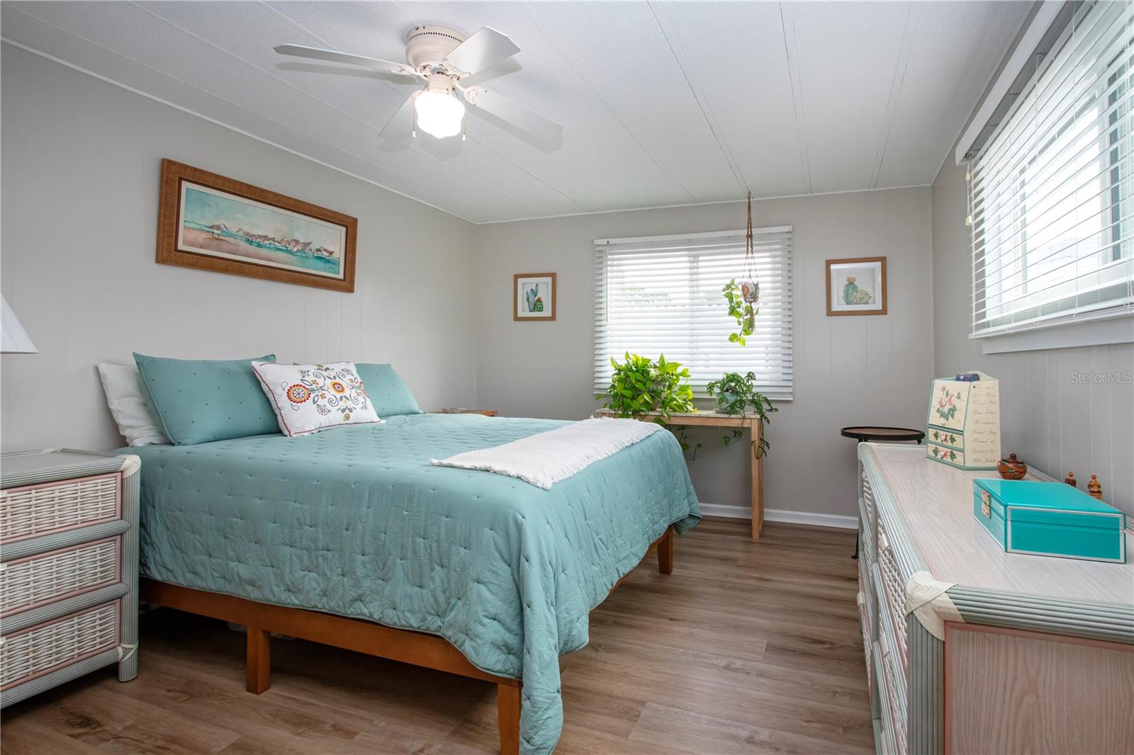 VENETIAN ESTATES - Residential