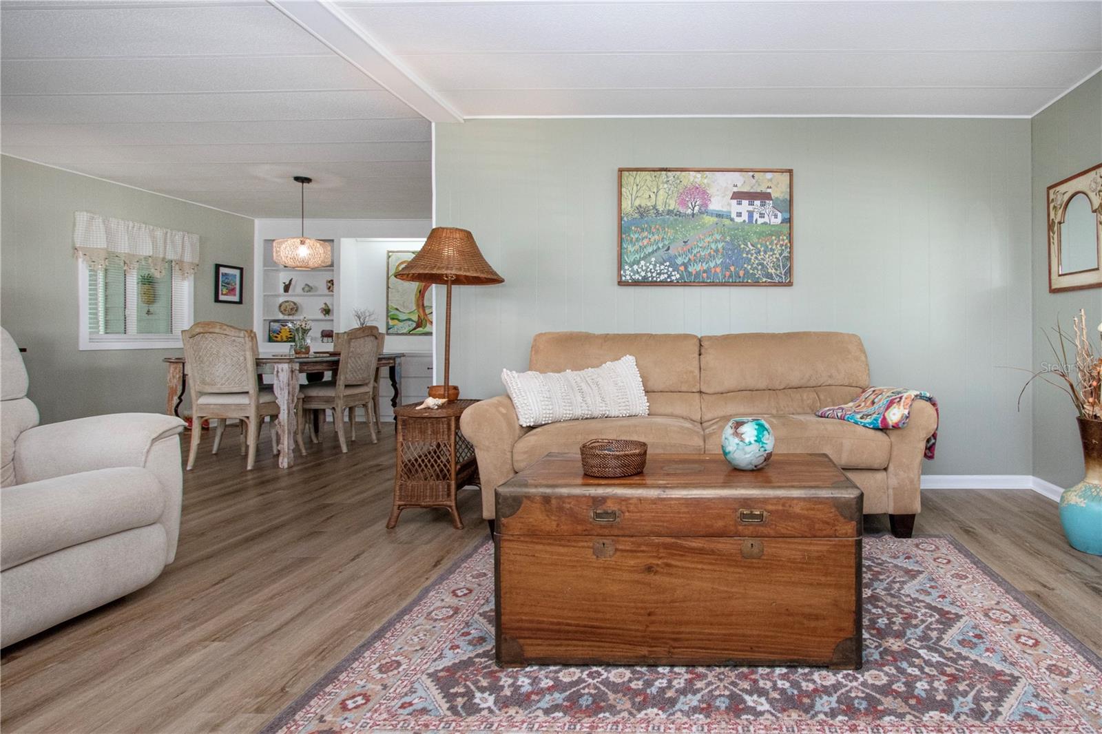 VENETIAN ESTATES - Residential