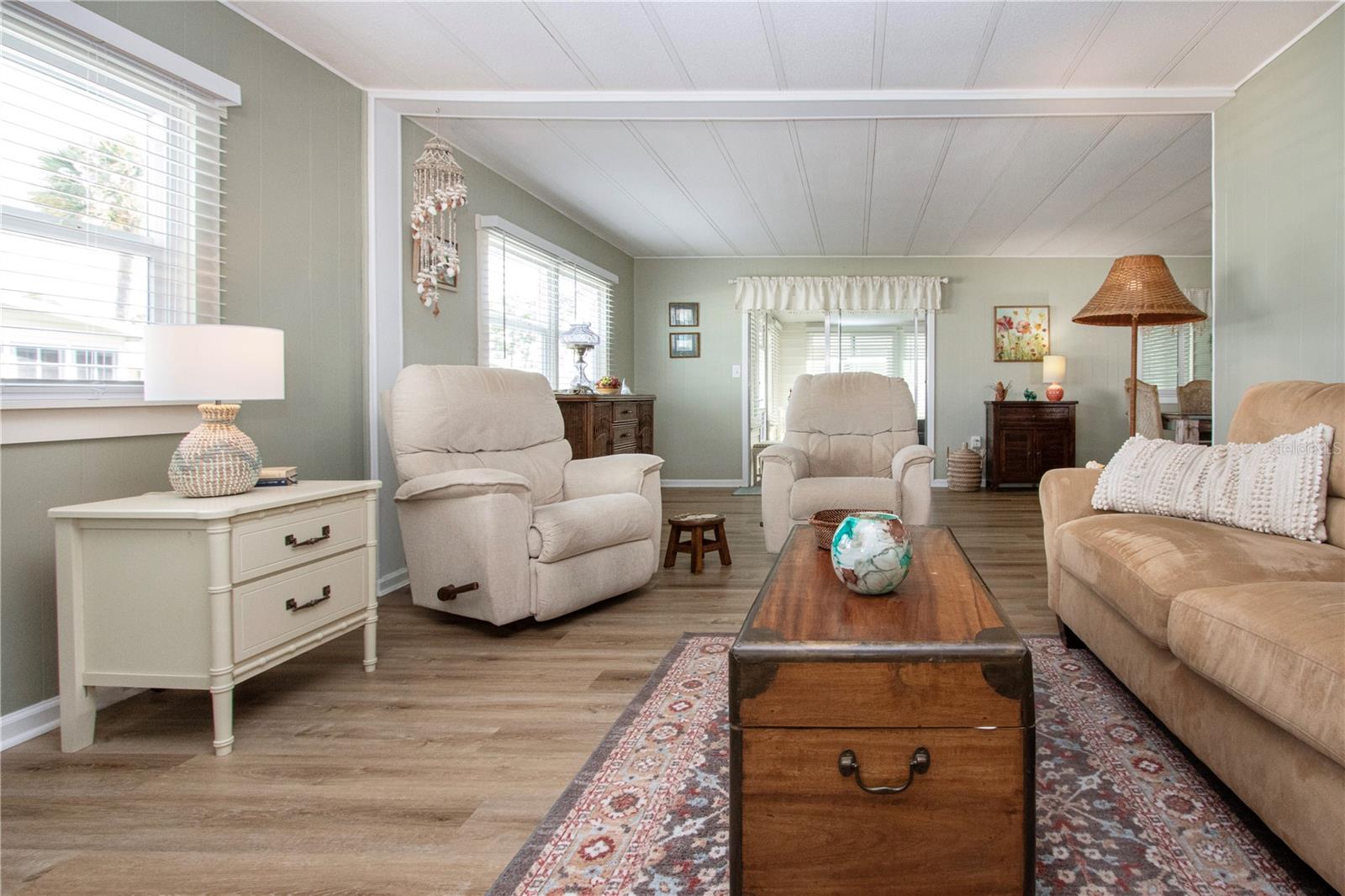 VENETIAN ESTATES - Residential