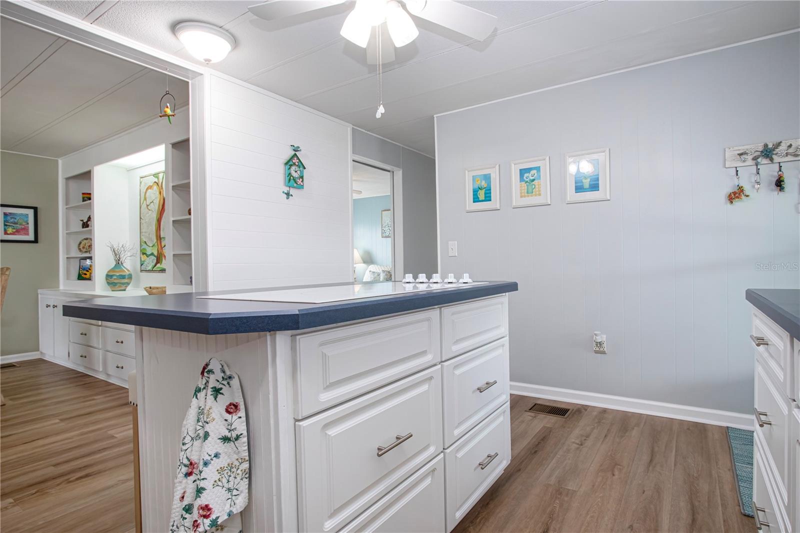 VENETIAN ESTATES - Residential